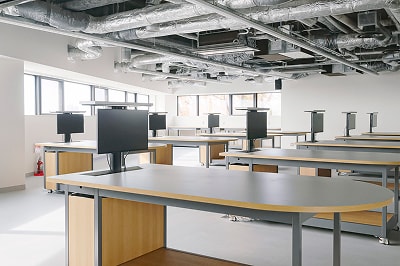 神戸薬科大学ラーニングラボ（4F）