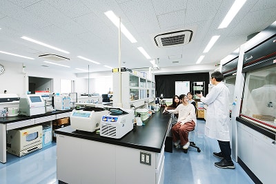 神戸薬科大学研究室