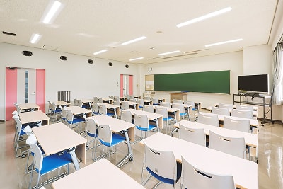 神戸薬科大学小講義室
